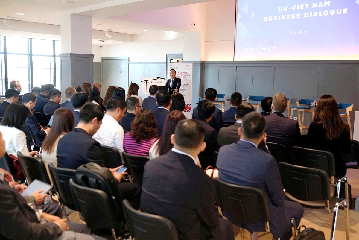 Vietnam–UK business dialogue seeks to expand economic cooperation